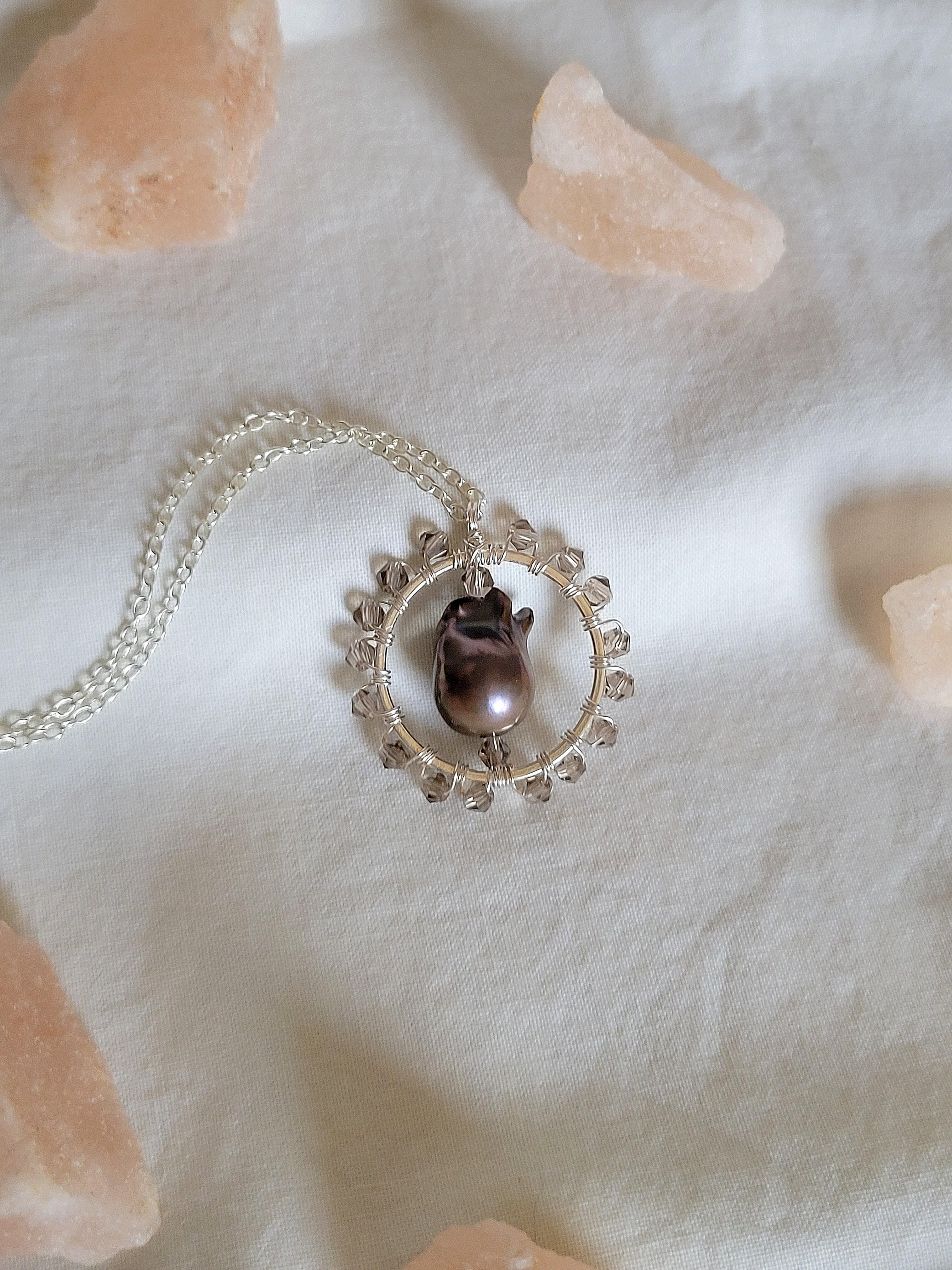 Baroque Pearl and Smokey Gray Bicone Silver Pendant with Thin Chain