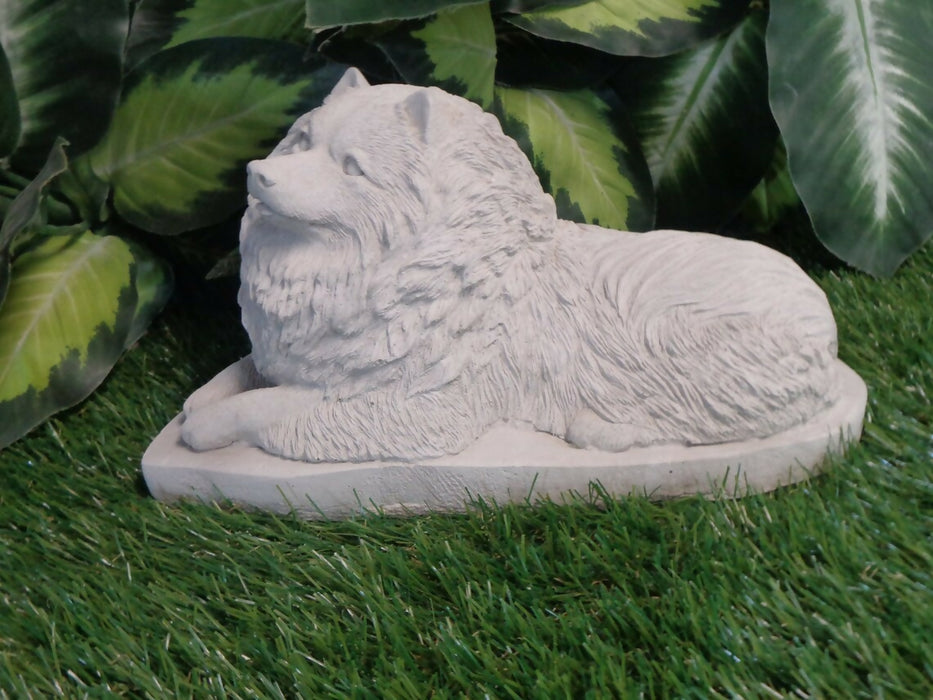 Keeshond Dog Concrete Statue 5x10x6" High