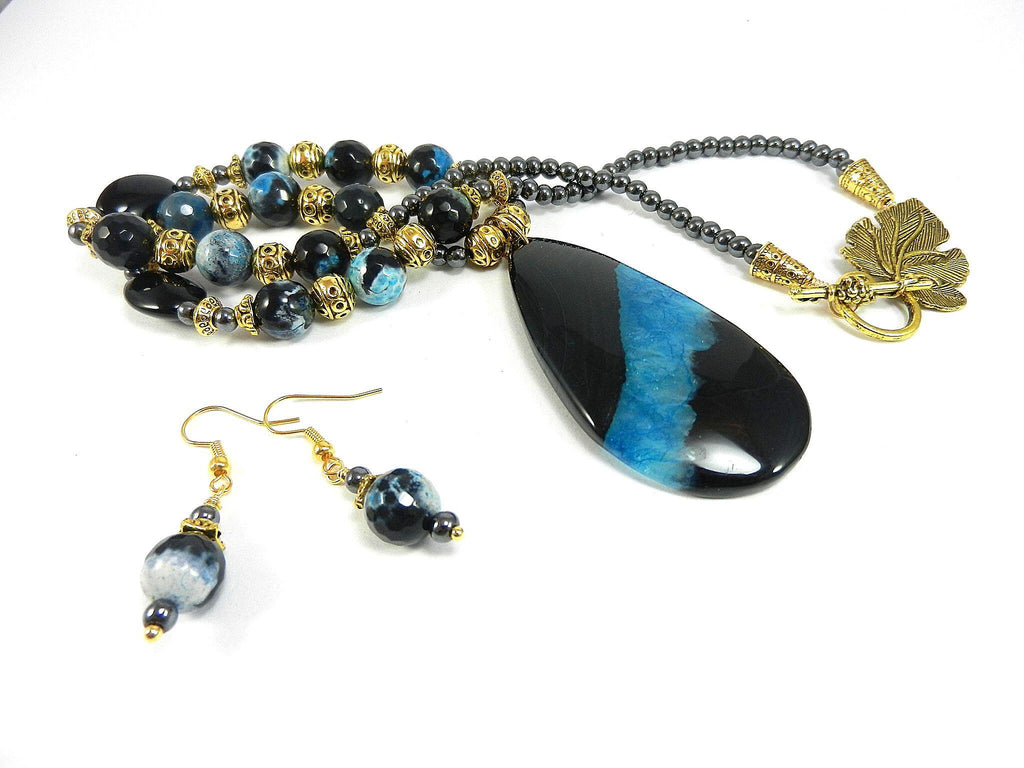 Teardrop Agate Gemstone in Blue and Black on a Gold Bead Necklace with Matching Fire Agate Earrings