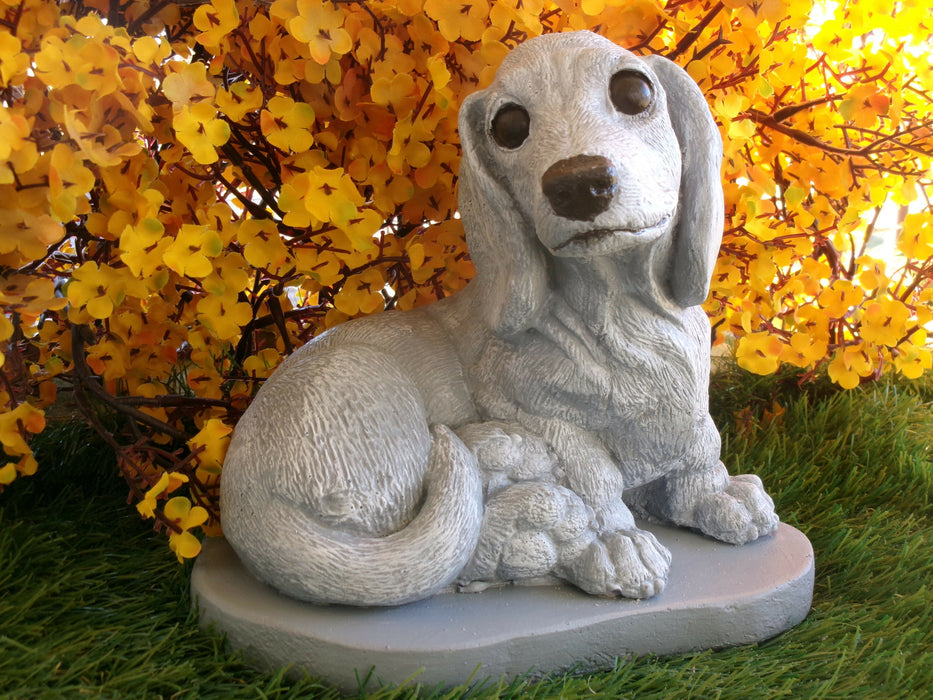 Dachshund Dog Concrete 5-1/2 x 7-1/2 x 7-1/4" High