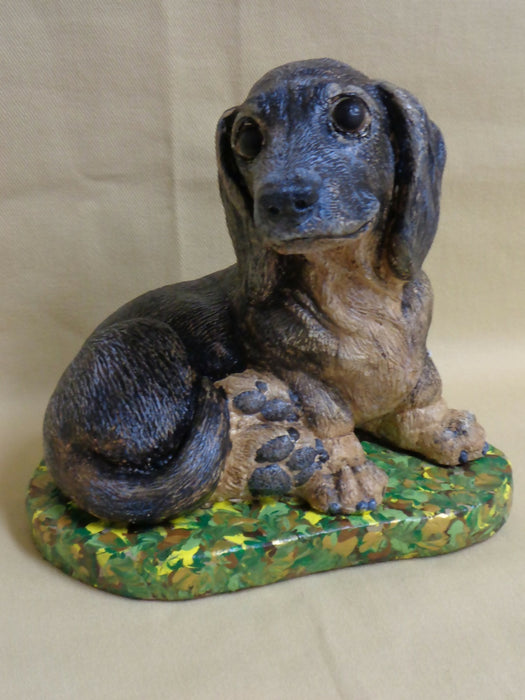 Dachshund Dog Concrete 5-1/2 x 7-1/2 x 7-1/4" High