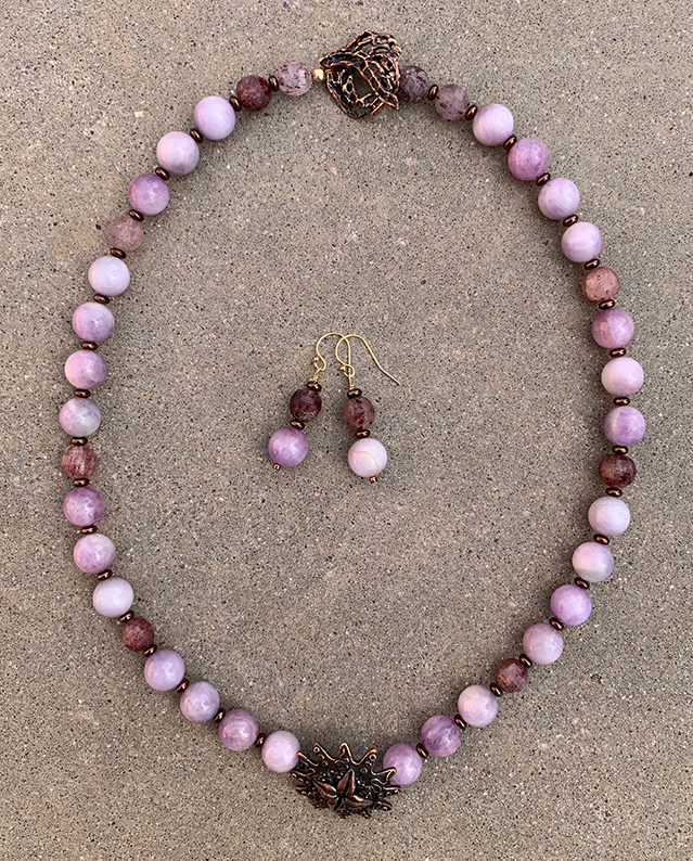 Necklace Set | Gorgeous kunzite rounds, faceted strawberry quartz, bronze lost wax pendant and clasp