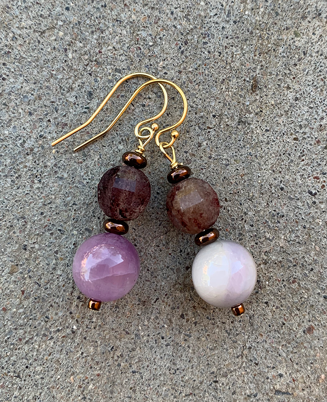 Necklace Set | Gorgeous kunzite rounds, faceted strawberry quartz, bronze lost wax pendant and clasp
