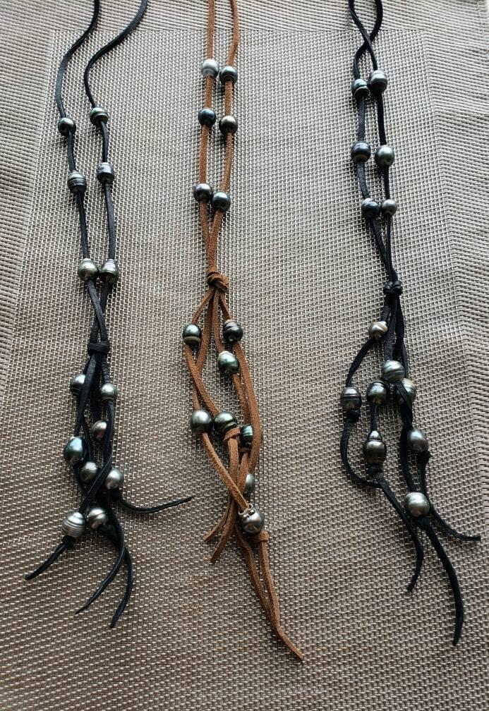 Black Tahitian pearls suede leather necklace, lariat style Y necklace, 3rd anniversary gift for wife,