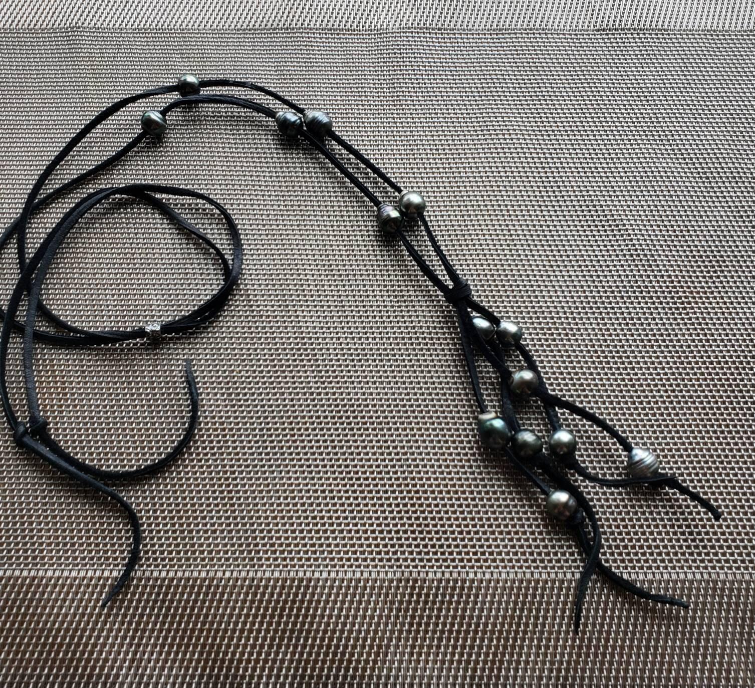 Black Tahitian pearls suede leather necklace, lariat style Y necklace, 3rd anniversary gift for wife,