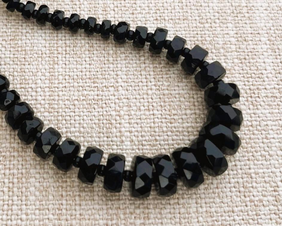 Faceted Black Beaded necklace