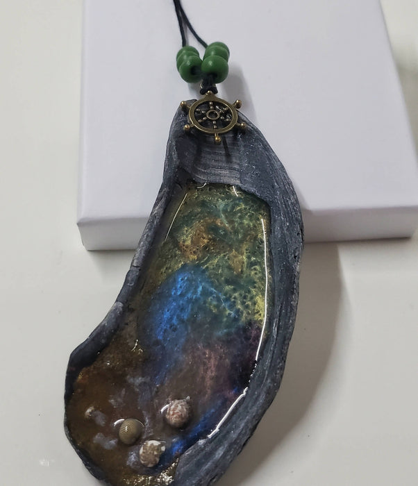 3 Resin Ocean Shell Ornaments in Gift Boxes